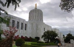 640px-Oregon_Capitol_2