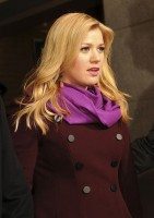 633px-Kelly_Clarkson_57th_Presidential_Inauguration-cropped